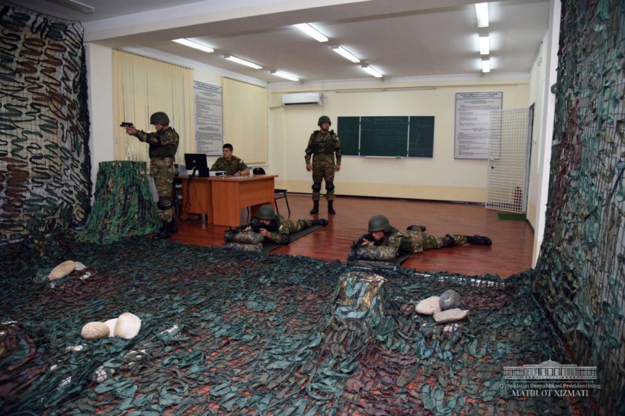 Shavkat Mirziyoyev visited a military unit in Tashkent