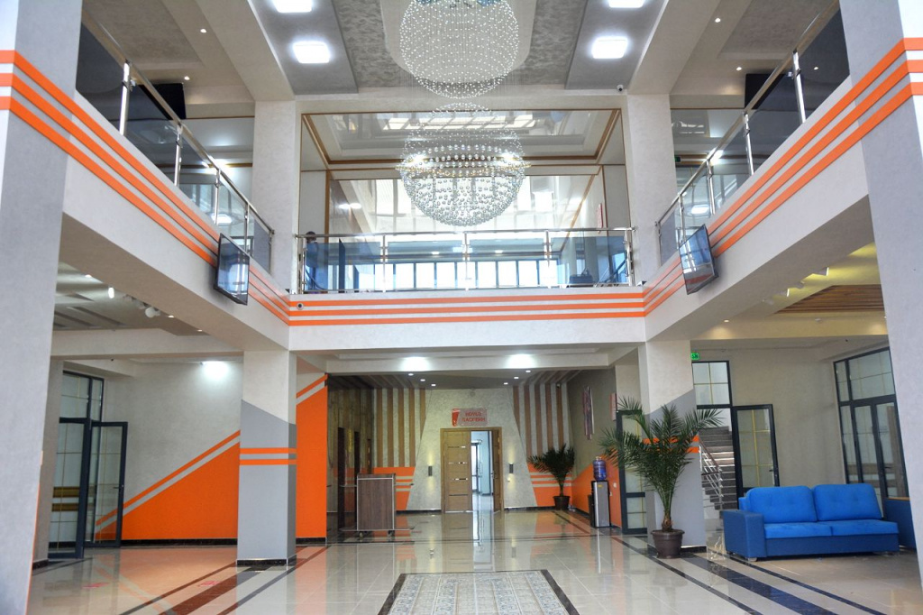 -2147483648_-211976.jpg -2147483648_-211976.jpg