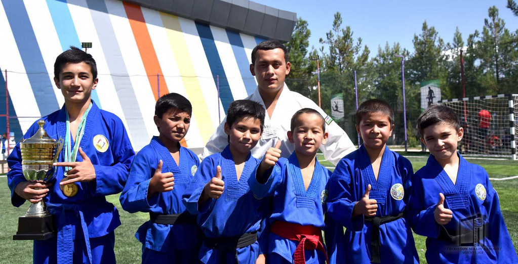 Universal-sport-majmui (5).jpg Universal-sport-majmui (5).jpg