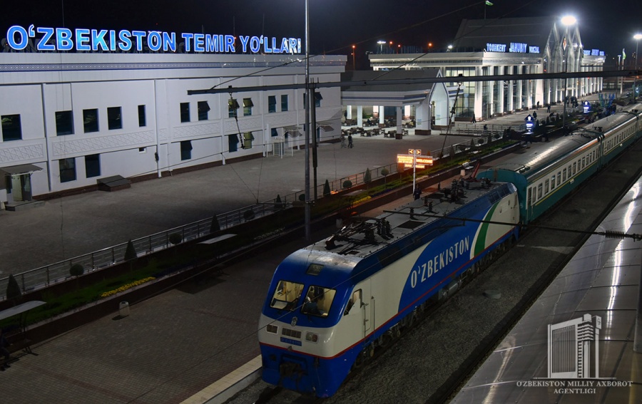 Tashkent Southern Railway Station trains began running