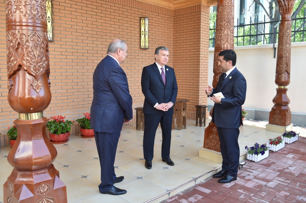 photo5337035712333196128.jpg photo5337035712333196128.jpg