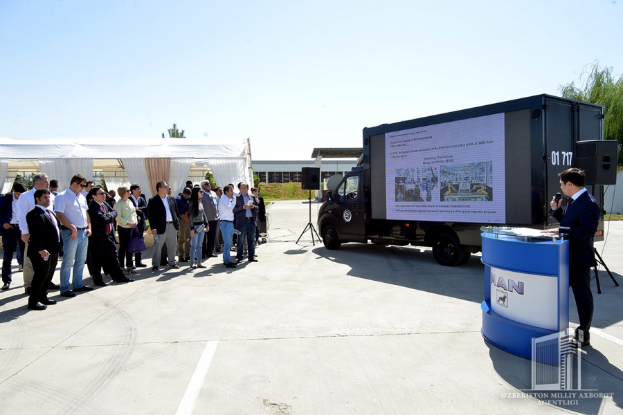 International conference participants visit Samarkand