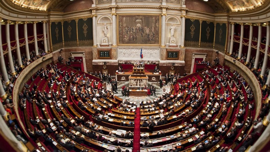 hemicycle-plein-vue-panoramique.jpg