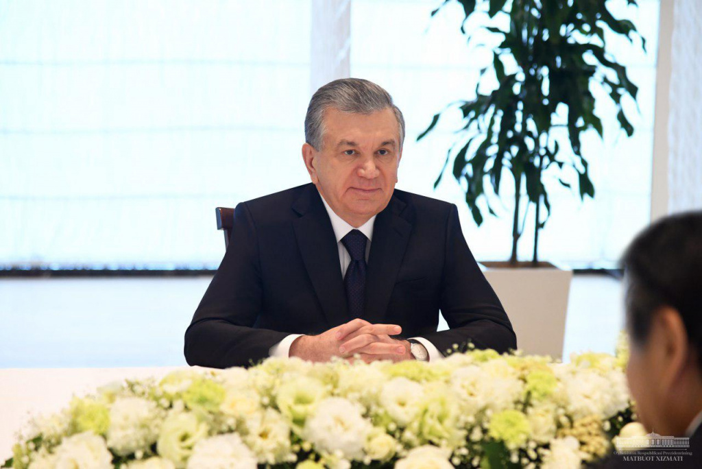 President of Uzbekistan receives the Mayor of Nagoya