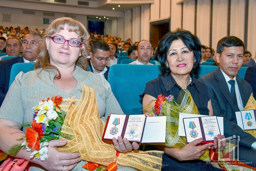 High trust and incentives increase responsibility