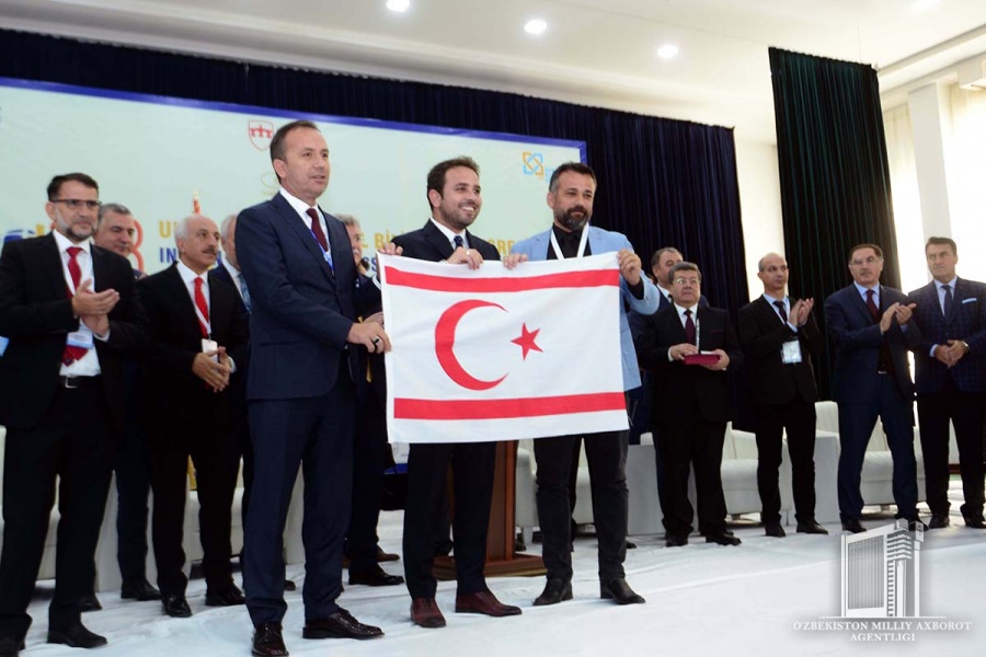 Cooperation strengthens