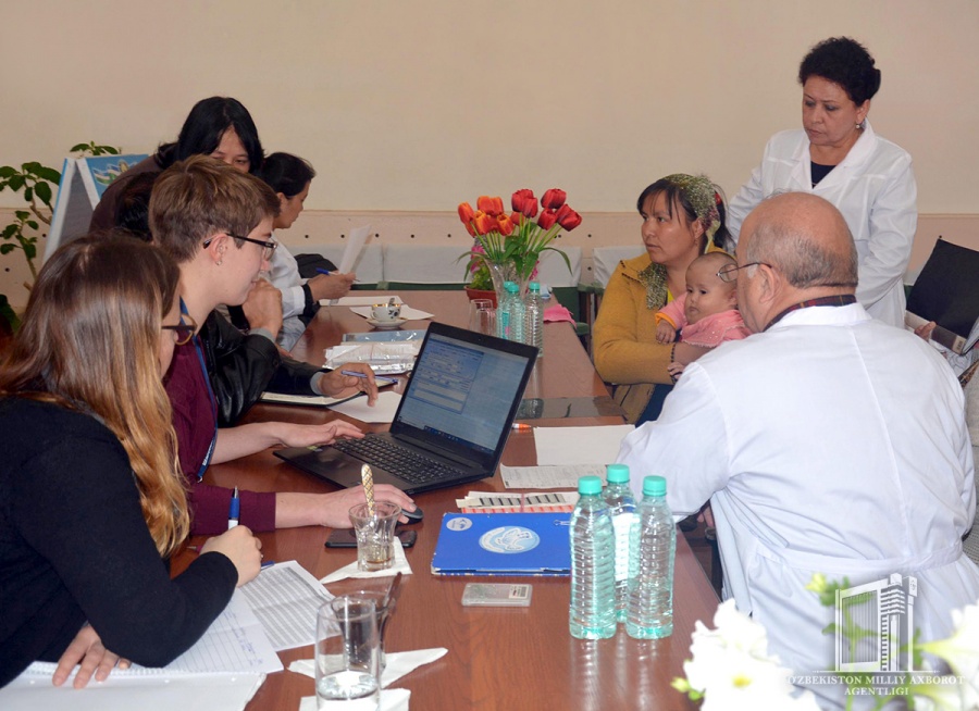 Medical examination with participation of German doctors