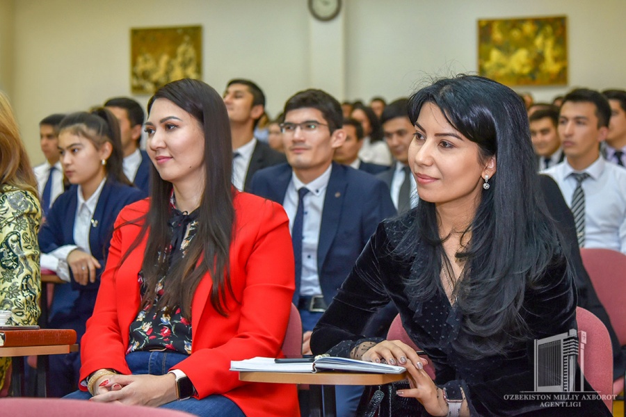 Maria Zakharova visits UWED