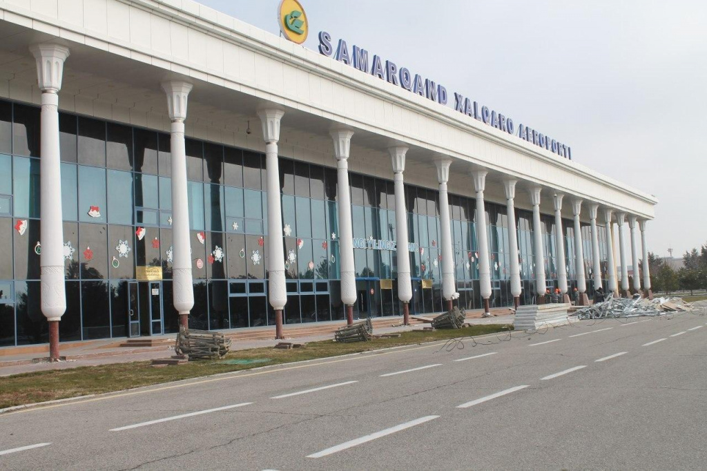 Uzbekistan airports. Узбекистан аэропорт. Ташкент xalqaro аэропорт. Узбекистон Айропрт йопилдимм. Карши халкаро аэропорт.