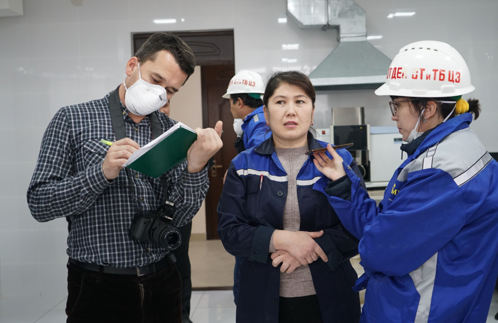 OKMK press tur (3).JPG