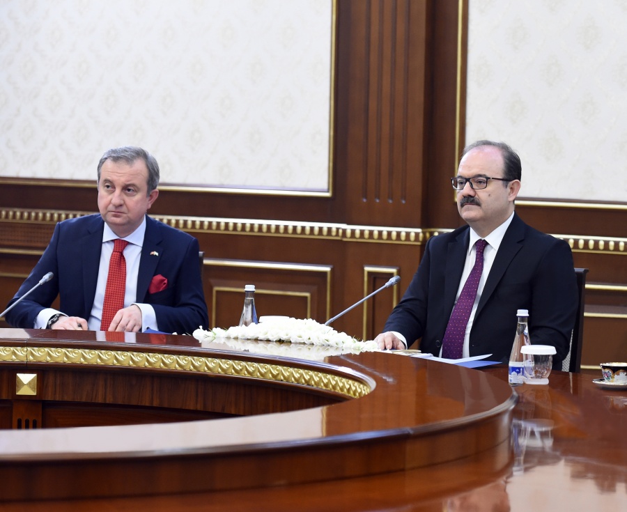 rasmiy_1099.jpg rasmiy_1099.jpg